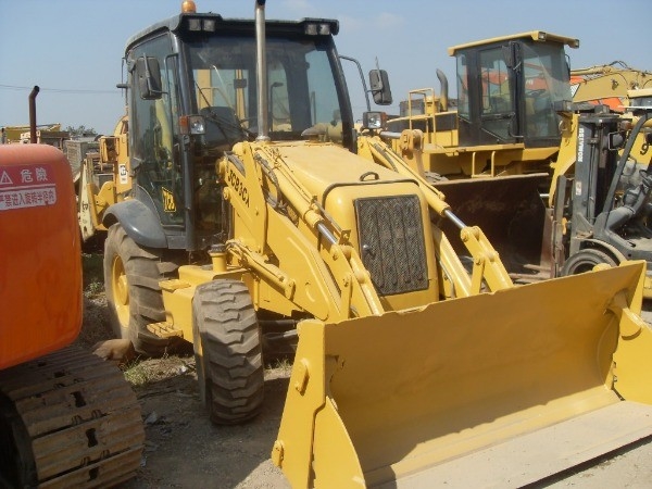 Excavadora de ruedas / Retroexcavadora