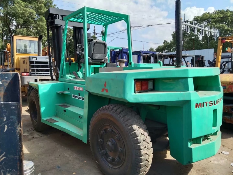 Excavadora para gatos usada