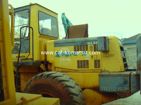 Used KOMATSU WA320 Wheel Loader Japanese