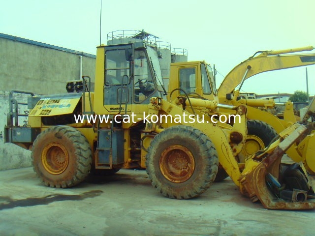 Used KOMATSU WA320 Wheel Loader Japanese