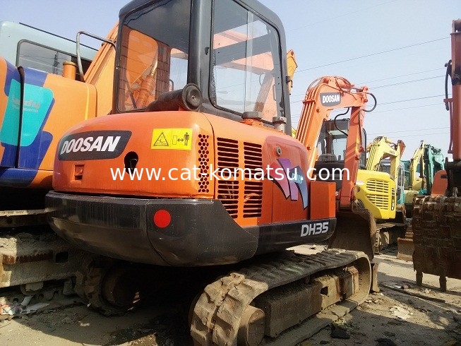 Used Mini Excavator Doosan DH35 Small Digger